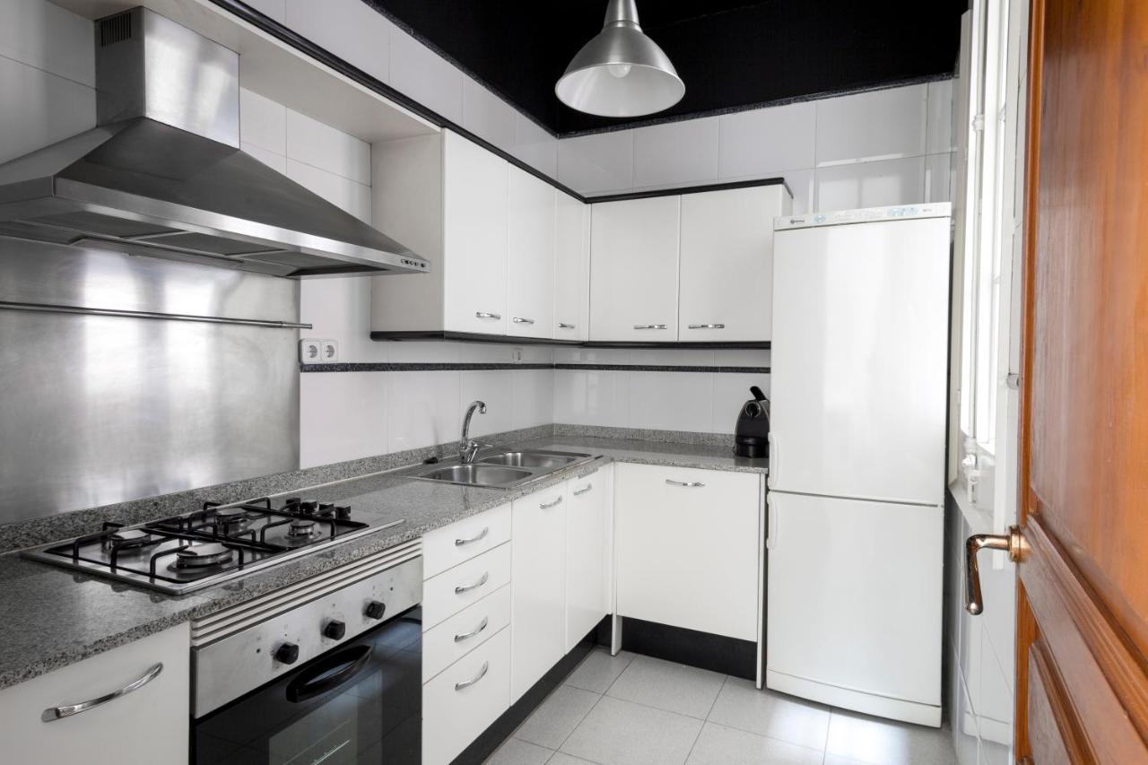 Barcelona Apartment Val Екстериор снимка
